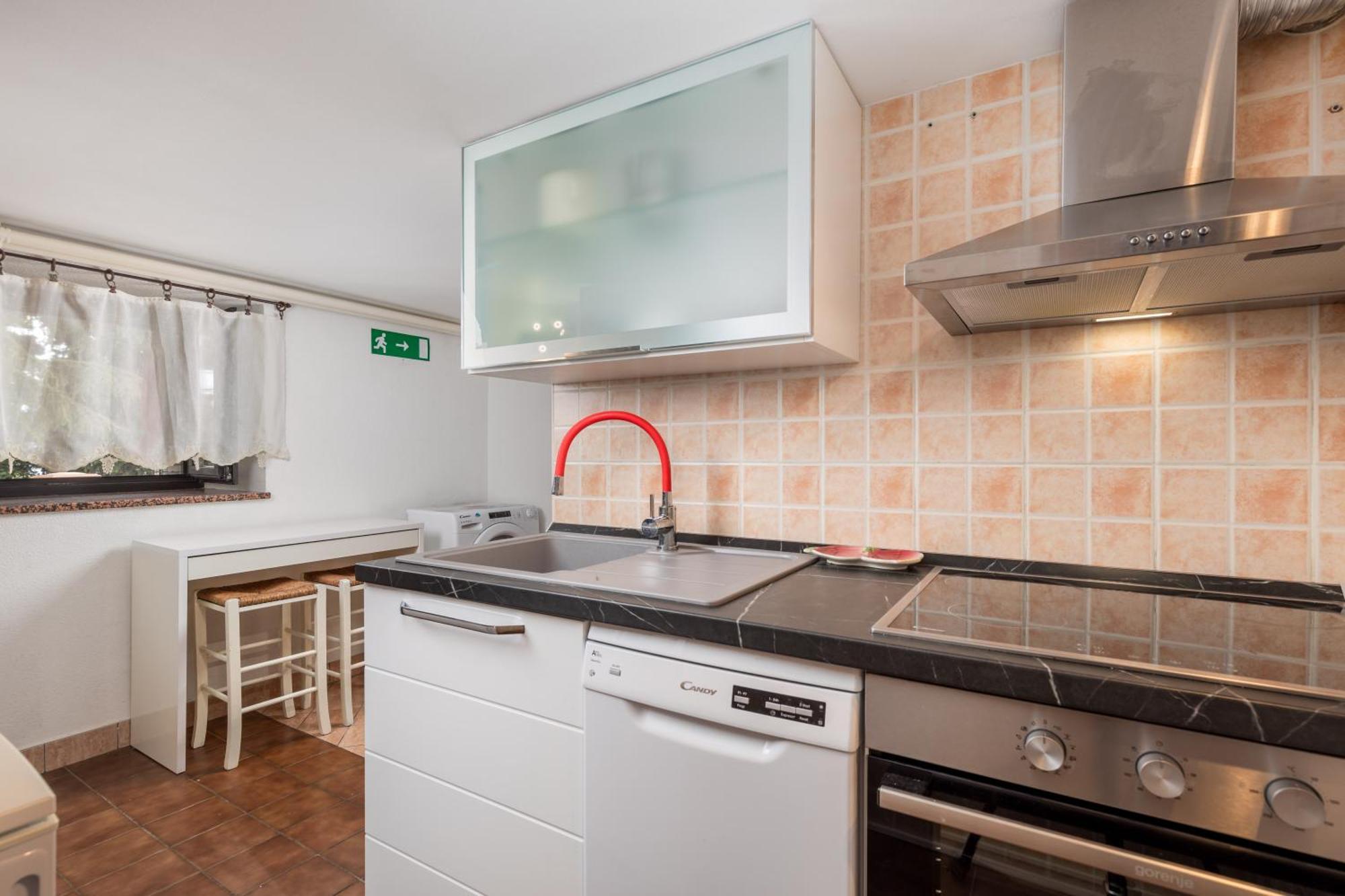 Camelia & Martina Guest house 3*